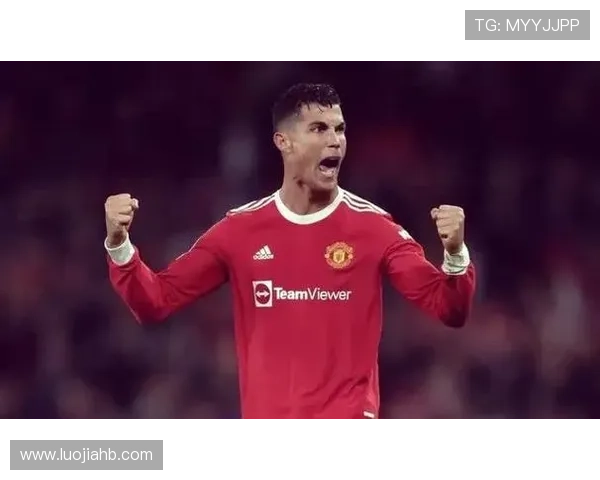 他渴望在绿茵场上闪耀光芒成为足球明星的梦想与奋斗历程