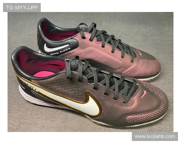 女生必备足球明星鞋子推荐时尚与舒适兼具的完美选择